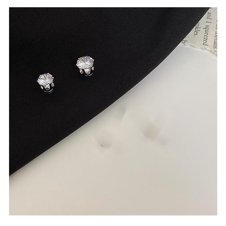 Khuyên Tai Nam Châm Hút Không Cần Bấm Lỗ Tai Phong Cách punk Đường Phố