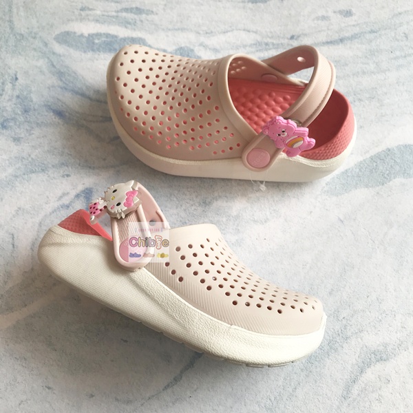 Dép sục trẻ em crocs literide màu hồng da quai gắn nút - ảnh sản phẩm 1