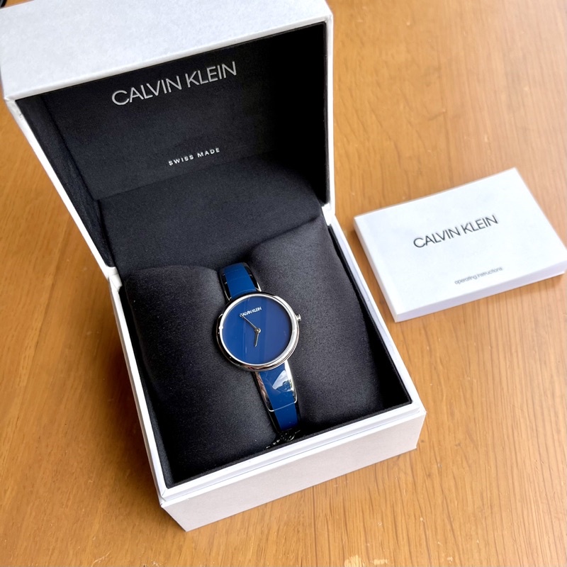 Đồng hồ nữ thương hiệu CALVIN KLEIN dáng kiềng sang trọng model K4E2N111 và K4E2N11N