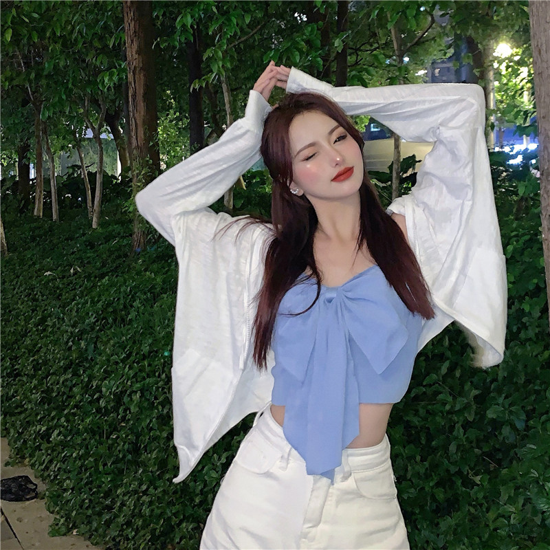 Áo hai dây nữ dáng ôm 2021, áo croptop nữ kểu đẹp màu trắng xanh cổ V phối nơ trước  thời trang hàn quốc du lịch | BigBuy360 - bigbuy360.vn