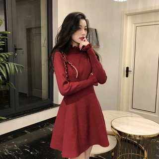 Váy len dáng xòe cổ cao
