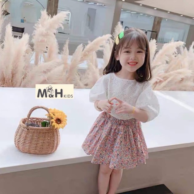 Set áo tay phồng +cv hoa