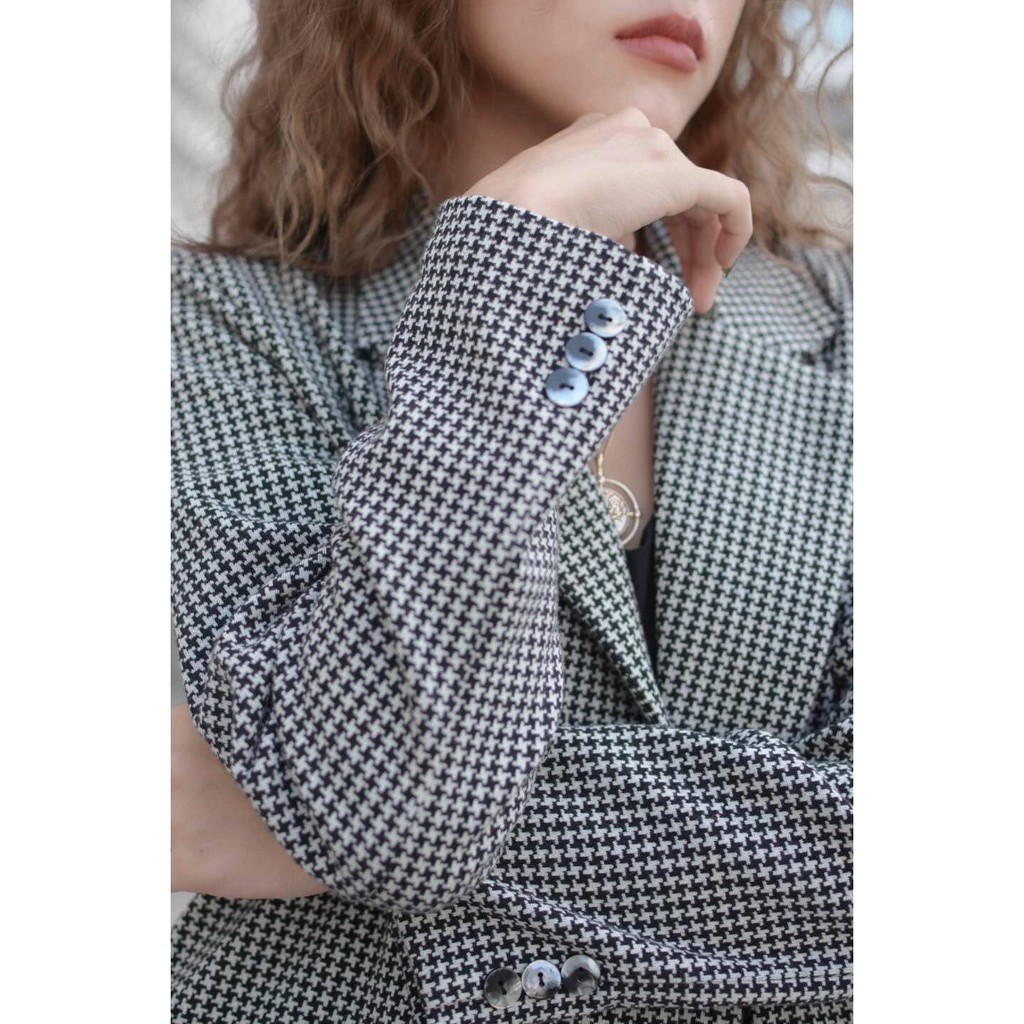 Blazer họa tiết gingham thiết kế AK013