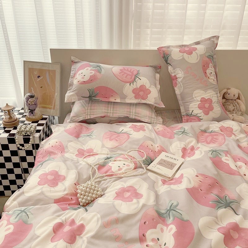 Bộ chăn ga gối Cotton Poly màu hồng hoạ tiết trái dâu MÂY BEDDING đủ kích thước nệm