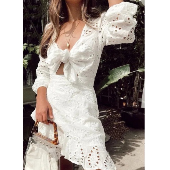 Đầm Trắng Nơ Ngực sz M