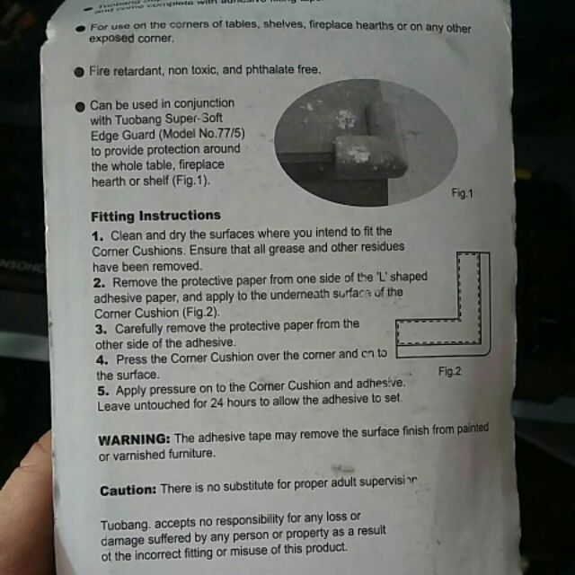 Set 4 miếng bịt góc bàn giữ an toàn cho bé