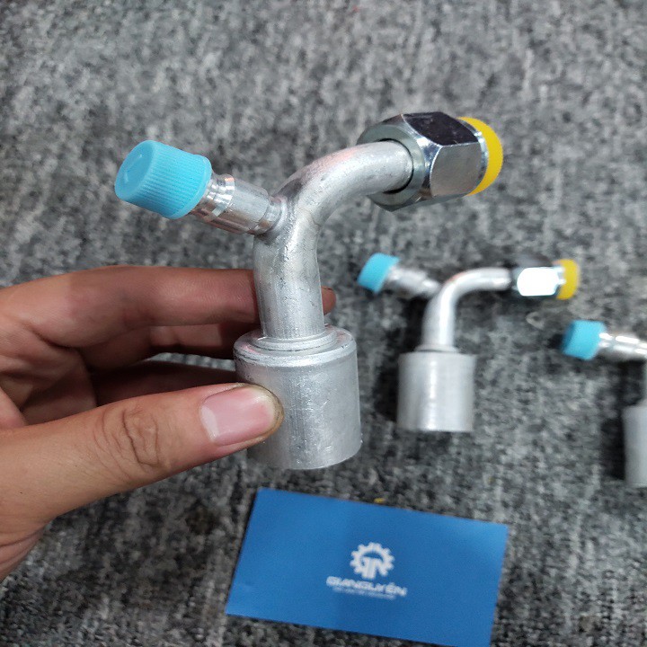 Co nhôm có đầu nạp L H