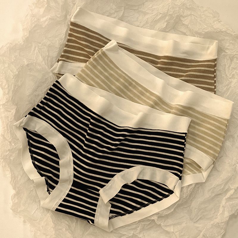 Quần Lót Lưng Vừa Không Đường May Thoáng Khí Kháng Khuẩn Cho Nữ
