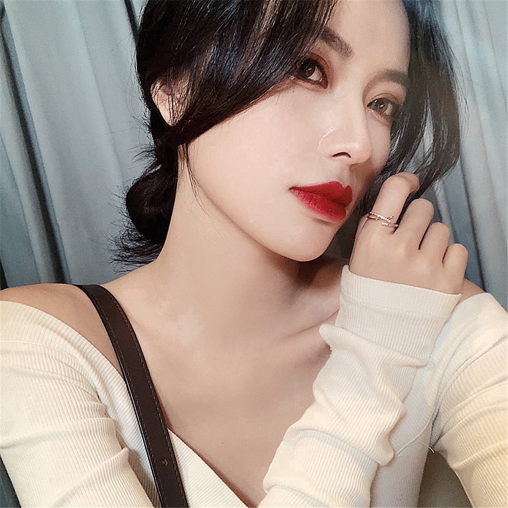 Nhẫn Hình Chữ Thập Thiết Kế Ấn Tượng