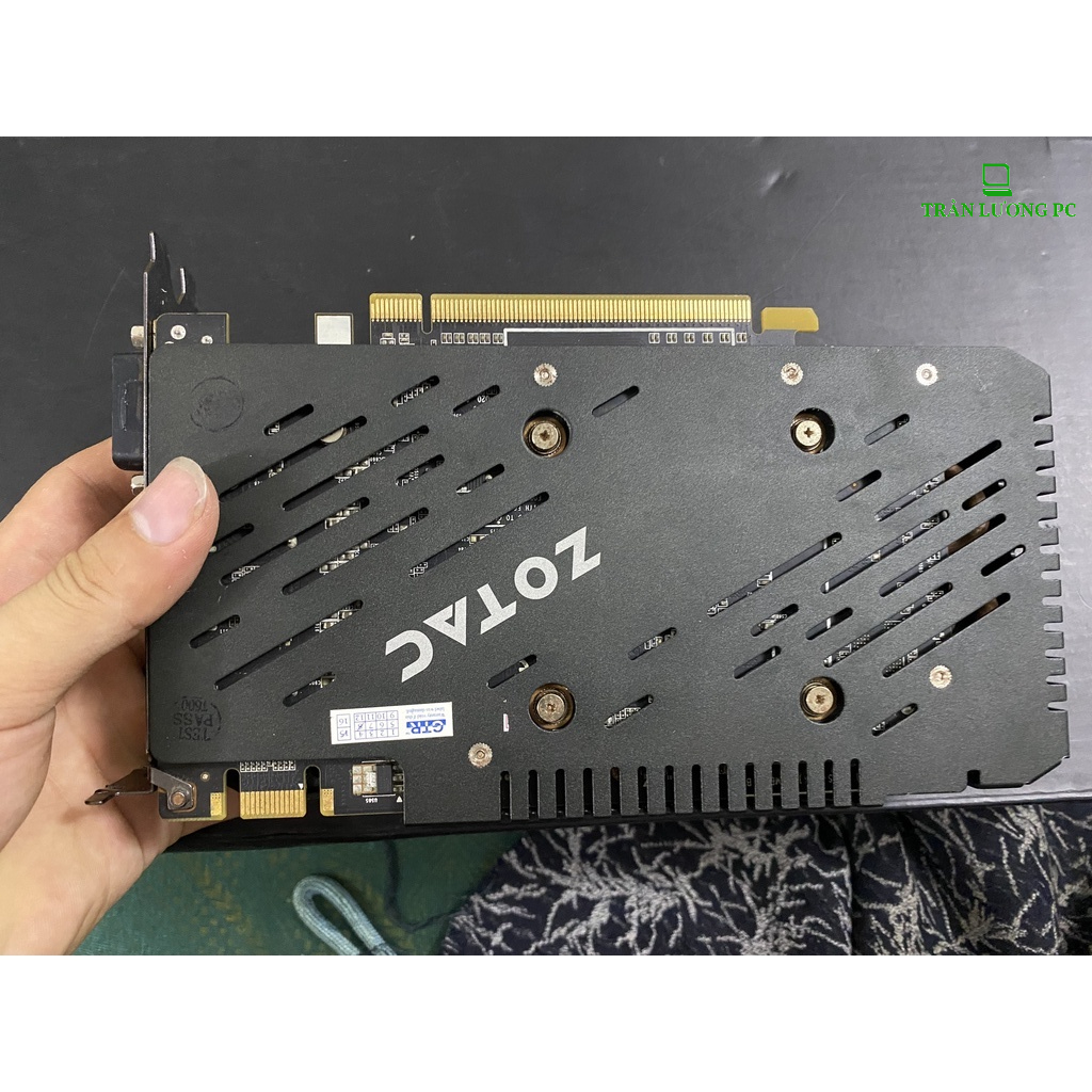 Card Màn Hình ZOTAC GTX 950 AMP Edition 2GB D5