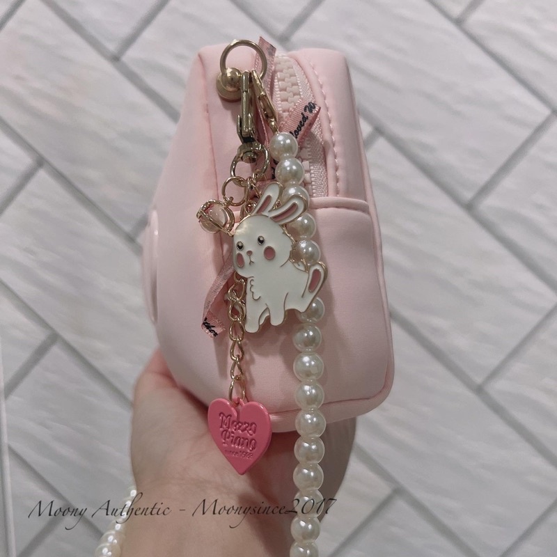 Charm thỏ tim treo túi đáng yêu