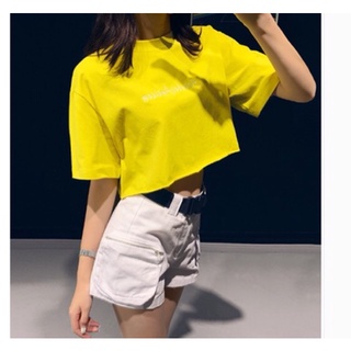 Áo thun croptop form rộng