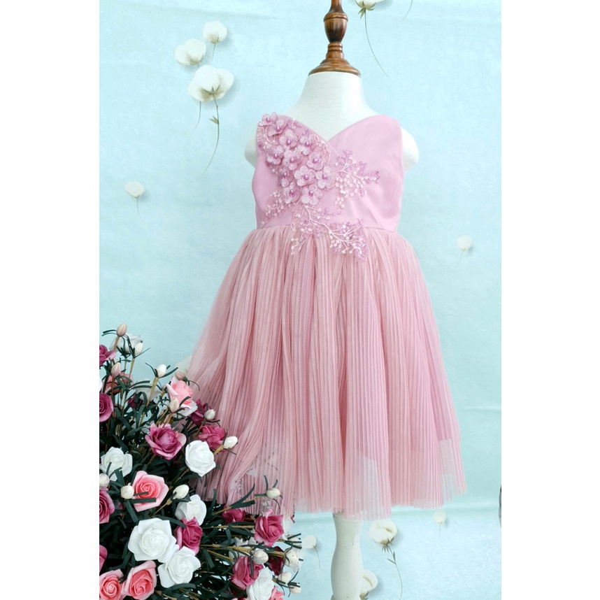 Đầm Dạ Hội Tamiuy Không Tay Thiết Kế Lưới Dập Ly Đính Hoa Cao Cấp Thời Trang Cho Bé Gái Từ 7-10 Tuổi
