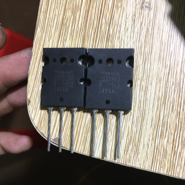Cặp sò 2SA1943+2SA5200 xịn