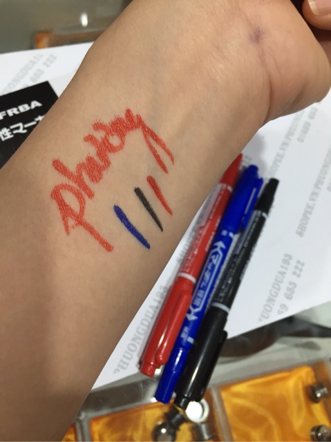 Bút vẽ lên da hộp 10 chiếc