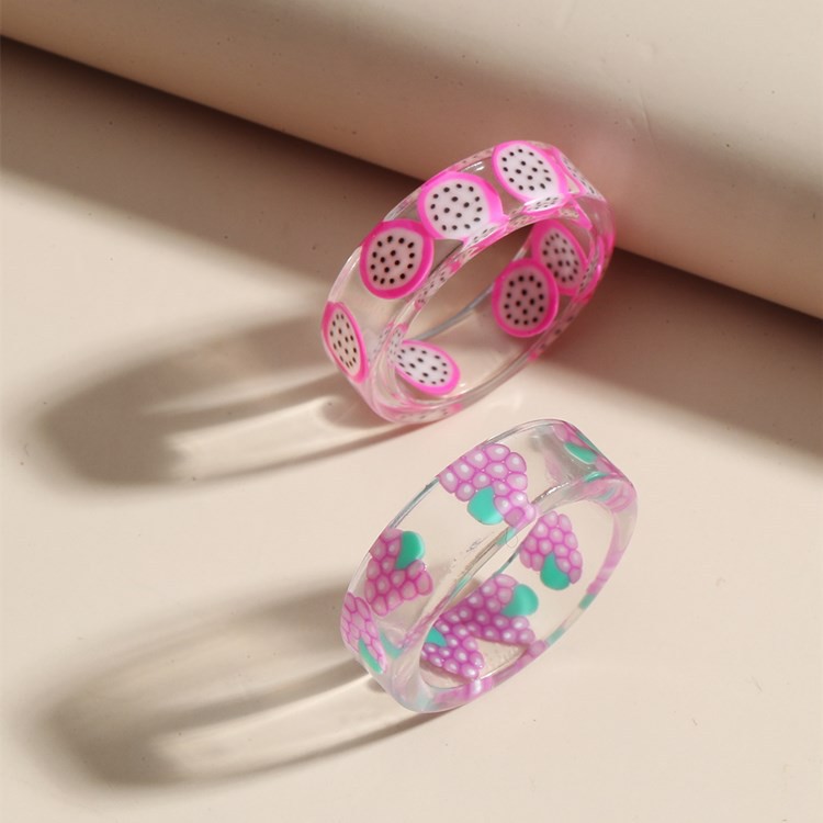 Nhẫn nhựa trong suốt họa tiết trái cây xinh xắn thời trang