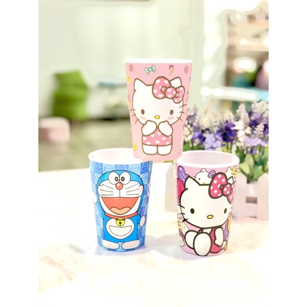 Ly 480ml HelloKitty Doreamon
