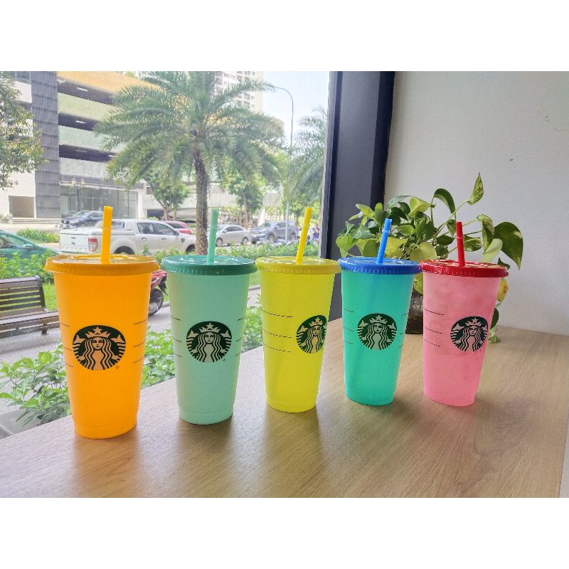 Cốc starbucks kim cương