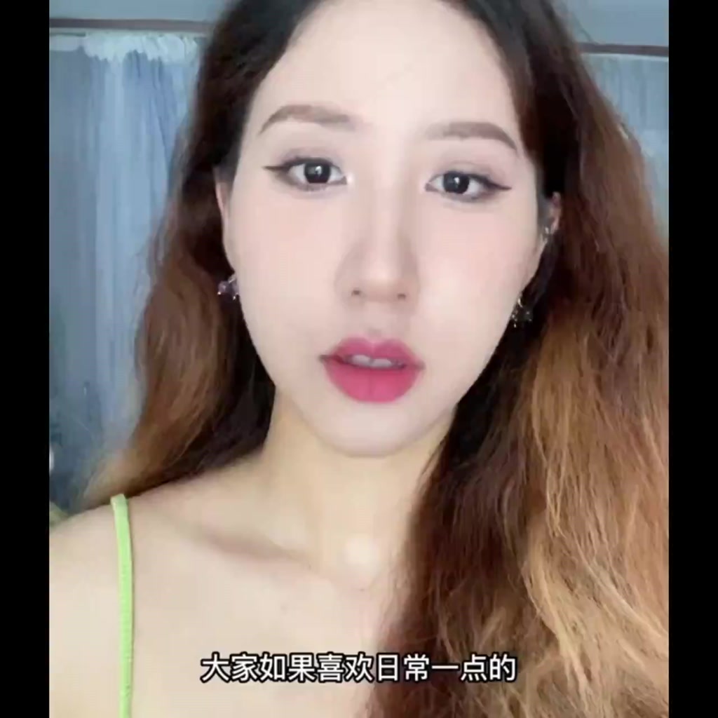 Phấn Mắt Kiêm Bút Kẻ Mắt Bắt Sáng Ánh Ngọc Trai Nhung Mịn Lấp Lánh | BigBuy360 - bigbuy360.vn