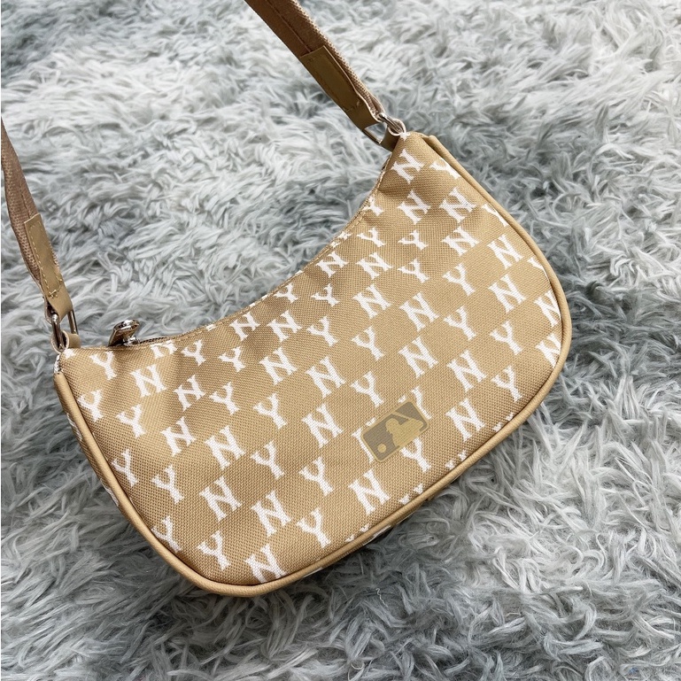 [TỔNG HỢP + VIDEO THẬT ]Túi Đeo Vai / Túi kẹp nách NY MLB Monogram Jacquard Hobo Black | HÀNG XUẤT DƯ XỊN | CÓ SẴN