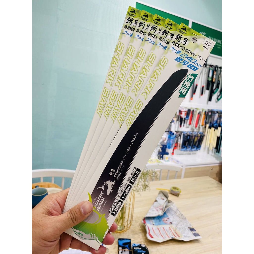 Cưa Tre Lưỡi Cong Takagi Shark Saw FC240B - Phủ Flo | Lưỡi Cưa Đều Mịn | Thép Cacbon SK85, Có Lưỡi Thay Thế