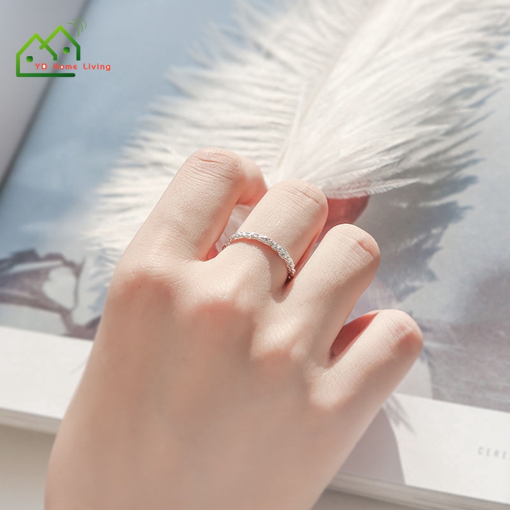 Nhẫn Đeo Tay Kiểu Dáng Đơn Giản Đính Đá Lấp Lánh Tinh Tế