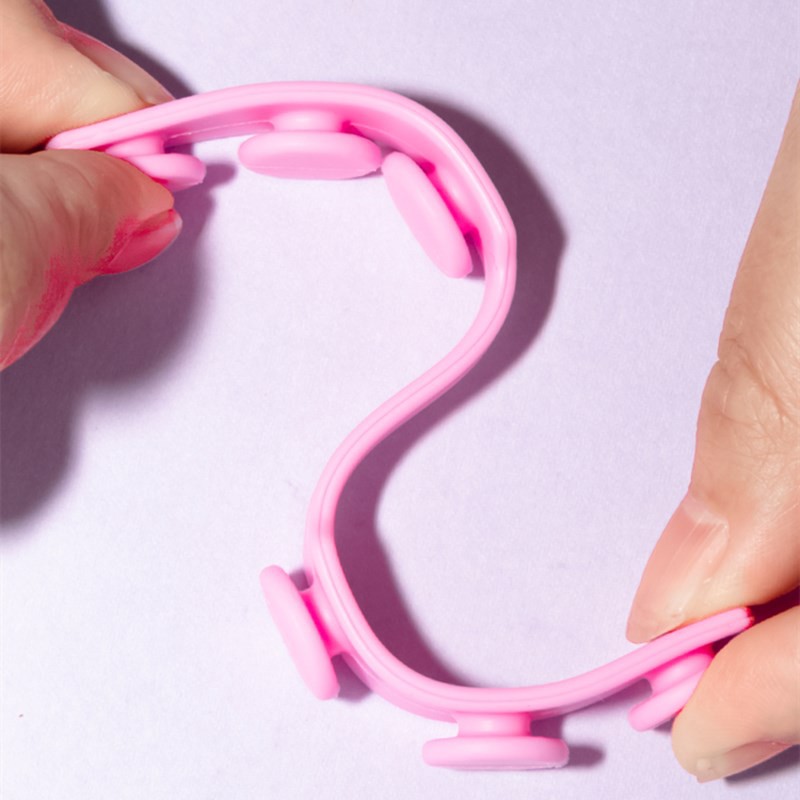Móc đeo khẩu trang không gây đau tai bằng silicone tiện dụng