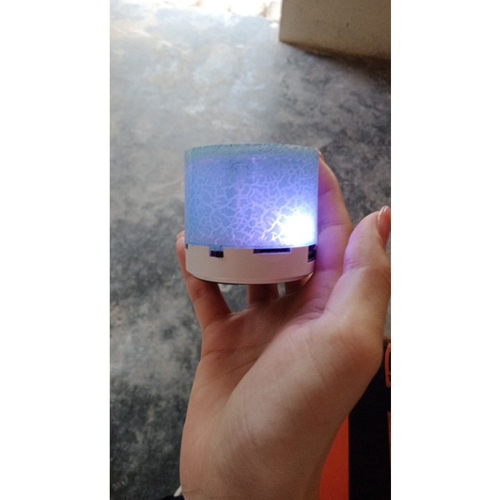 Loa Bluetooth Mini Có Đèn Led Theo Nhạc Âm Thanh Hay