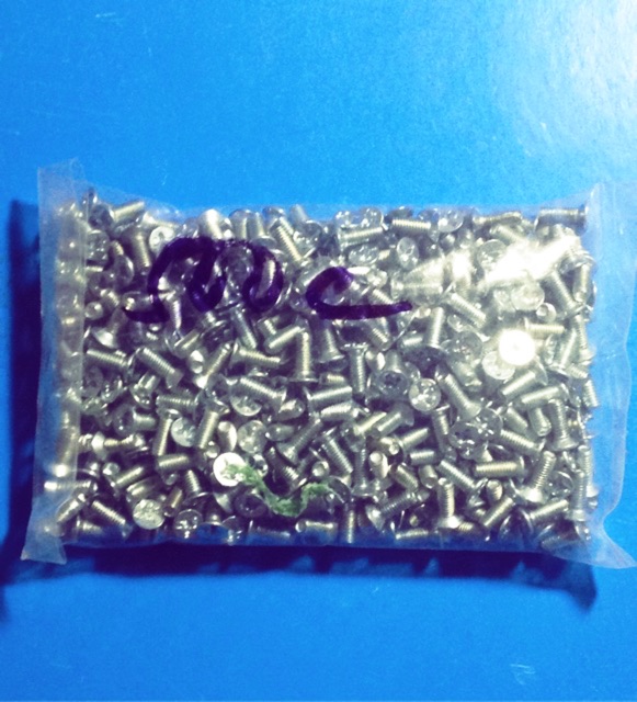 ốc,vít ,xi 3 ly x1cm100g/200c