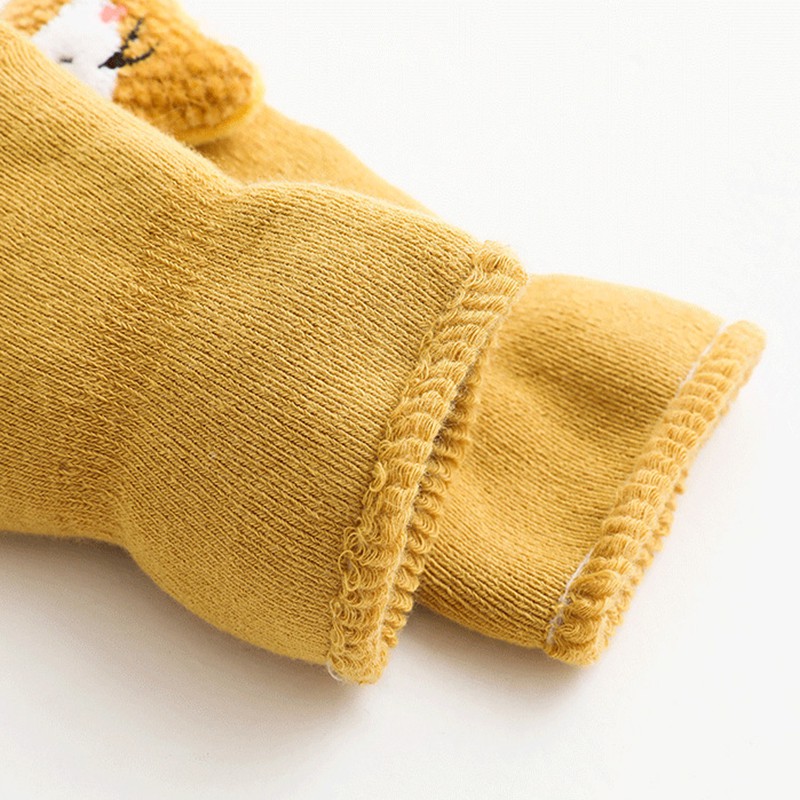 Vớ Cotton Giữ Ấm Chống Trượt Cho Bé