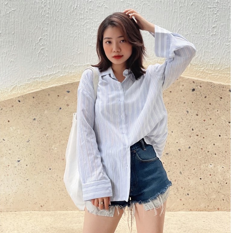 Anniegals - Áo sơ mi sọc xanh oversize tay dài - Blue Striped Oversized Shirt