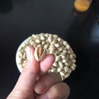 Hạt dẻ cười không tẩy 500g