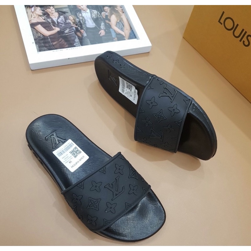 Dép da quai ngang có hoạ tiết dập chìm đế chống trơn, Dép thời trang trẻ trung phong cách đơn giản btshop từ 38 đến 42