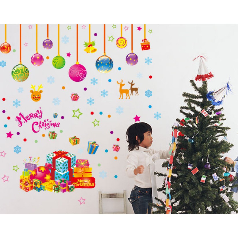 Decal trang trí Đêm Giang Sinh sắc màu cho Bé