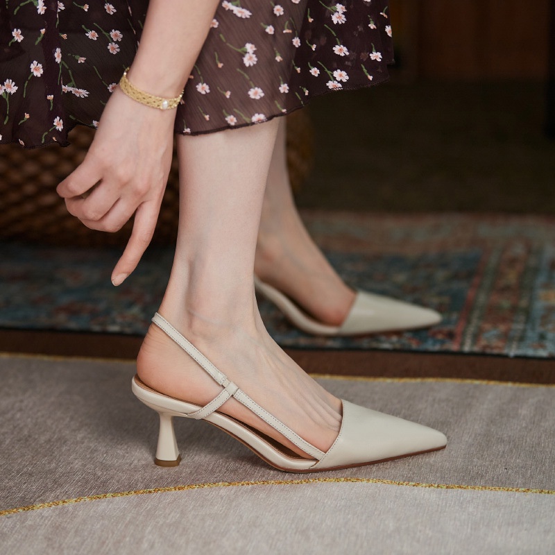 Sandal cao gót bít mũi gót nhọn 7 phân, sandal bít mũi gót nhọn 7cm UYÊN OLIVER SHOES mã Q208