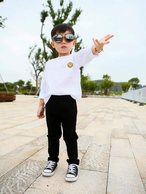 Quần jeans rách gối co giãn