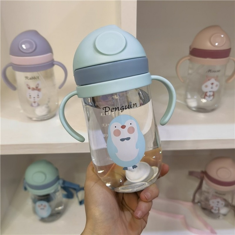 Mới Bình Uống Nước Có Tay Cầm Và Dây Nâng Tiện Dụng Cho Bé Tập Uống MY0189