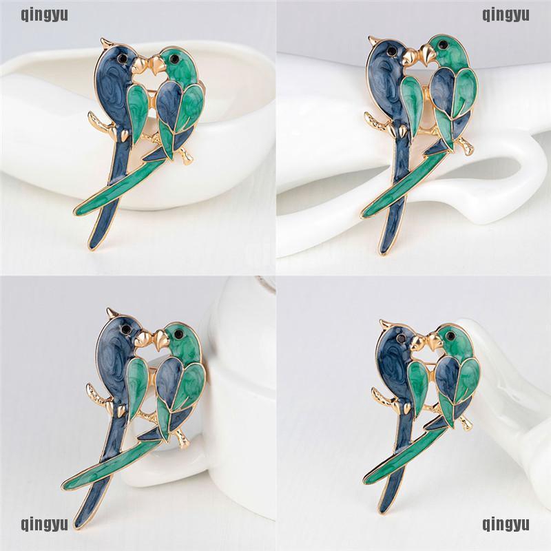 Trâm Cài Áo Mạ Vàng Hoạ Tiết Giáng Sinh