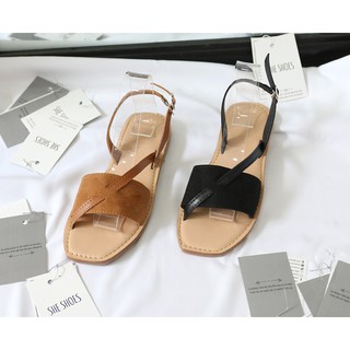Sandal bệt quai chéo dọc đen