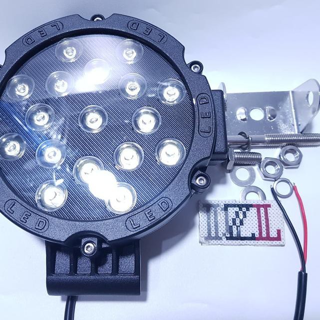 Đèn Pha 17 Bóng Led 51 Watt Màu Đen Siêu Sáng