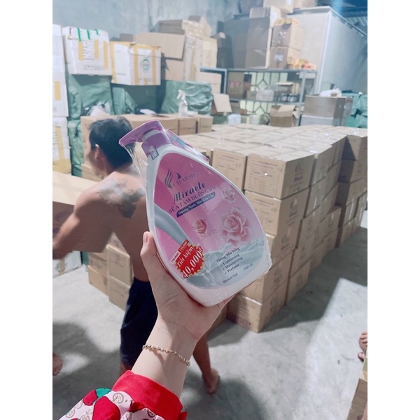 Sữa tắm dưỡng trắng da hương nước hoa MIRACLE 1000ml/Tặng kèm nước hoa mini