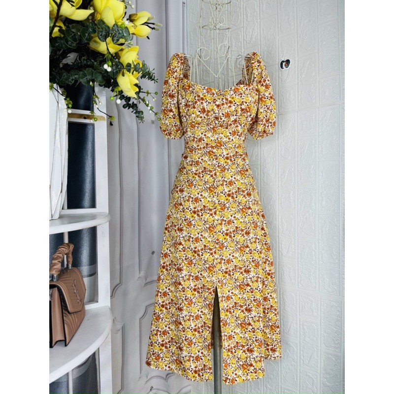 Váy hoa trễ vai xẻ tà đính nút bọc vải sang chảnh dự tiệc | BigBuy360 - bigbuy360.vn