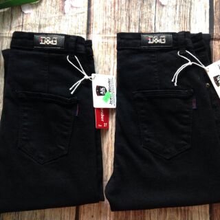 Skinny jeans line tua