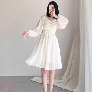 Váy xoè cổ chữ V
