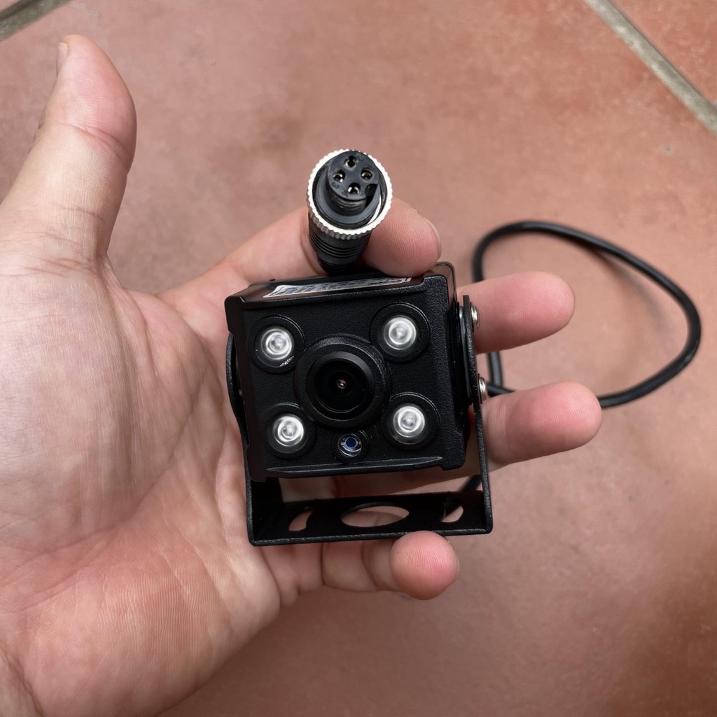 Camera AHD giám sát hành trình, độ phân giải 960p, góc nhìn rộng, đèn hồng ngoại, chân xoáy GX12 - 4 chân