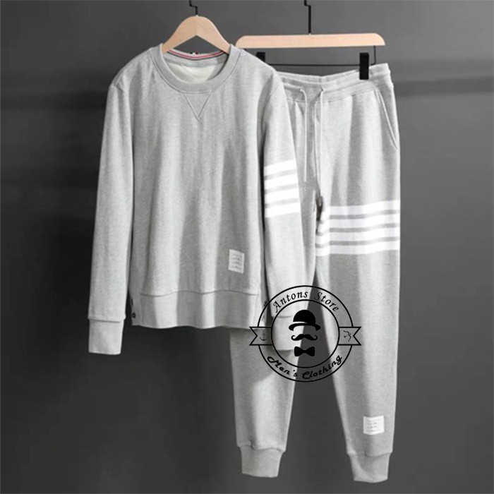 Bộ nỉ Thom Browne