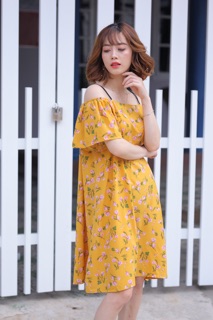 Đầm suông xoè trễ vai