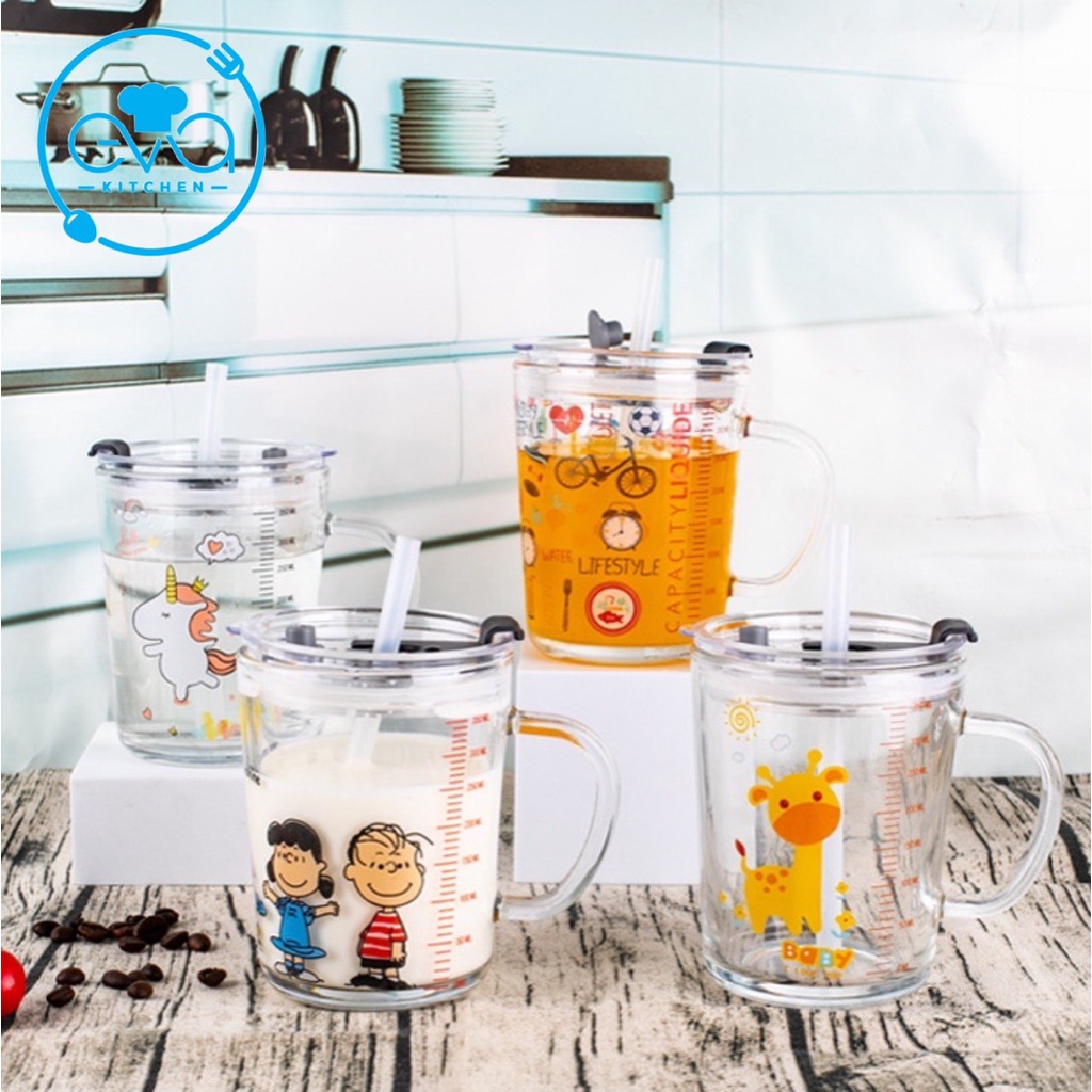 Ca Thuỷ Tinh Có Vạch Chia Ml / Cốc Thuỷ Tinh Chia Vạch Ml Lường nước Có Nắp Đậy Kèm Ống Hút Cho Bé M3518