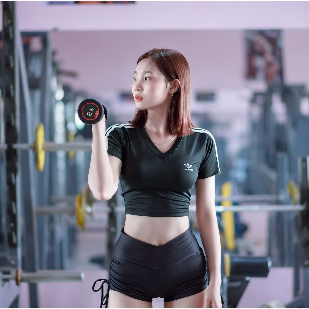 Áo croptop a | BigBuy360 - bigbuy360.vn