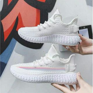 Giày YZ 350 đổi màu